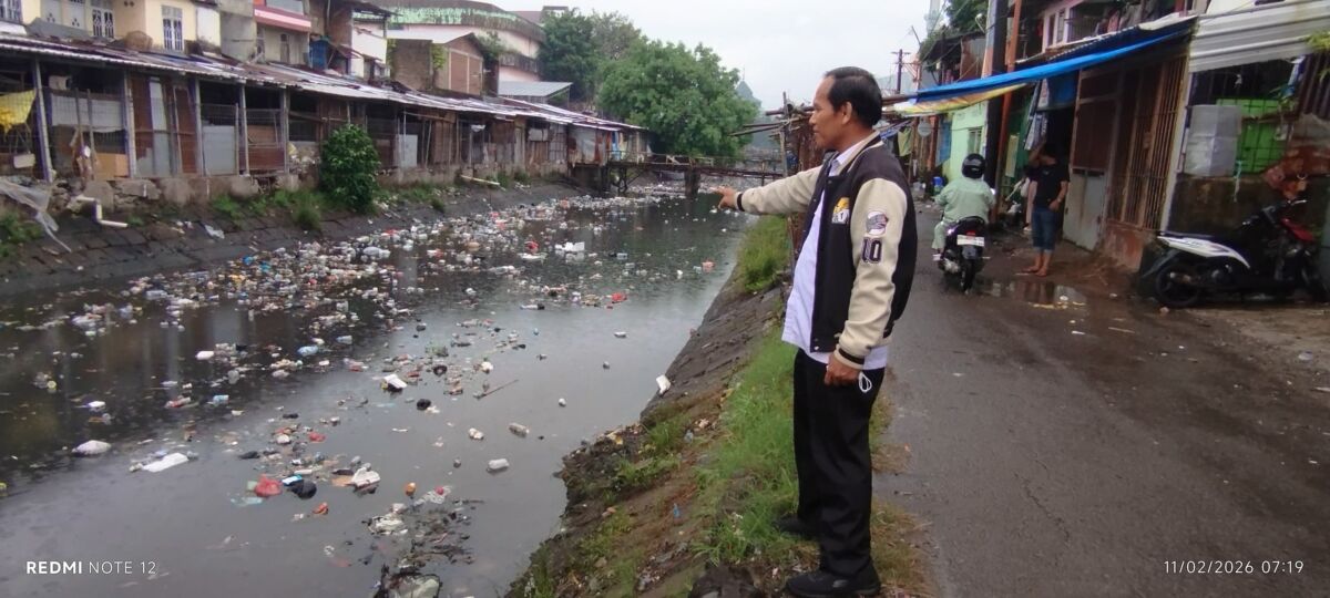 Keluhan Warga Dengan Kondisi Kanal Di Muara Pasar Terong