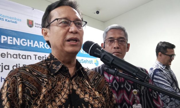 Menkes Budi Beberkan Temuan Orang Kaya Terdaftar Sebagai PBI