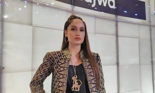 Cinta Laura: Antara Sorotan Panggung Dengan Kepedulian Sosial