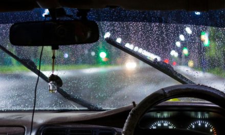 Musim Hujan Tiba, Cek Komponen Mobil Agar Tetap Aman Di Jalan
